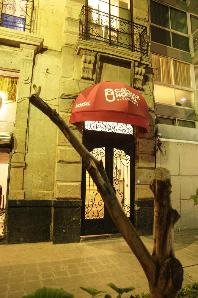 Capsule Hostel *