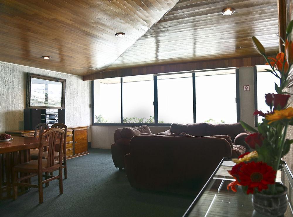 Flowsuites Wtc Aparthotel