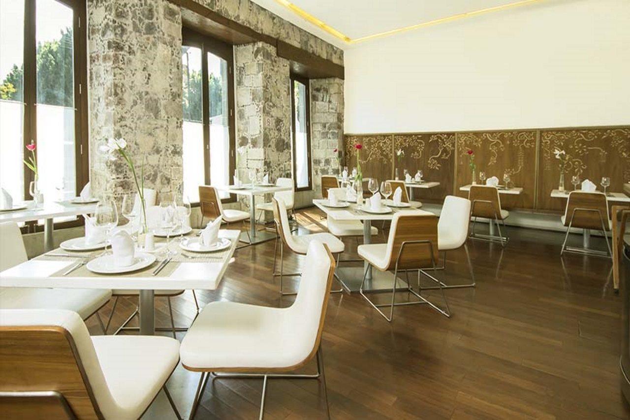 Hotel De Cortes