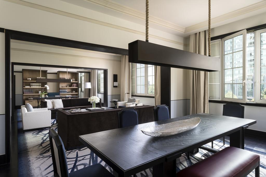 Four Seasons Hotel 5*