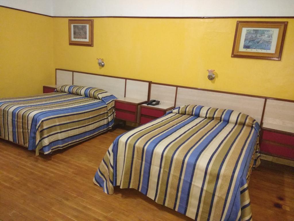 Isabel Hotel 3*