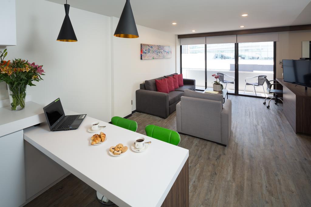 Flowsuites Wtc Aparthotel
