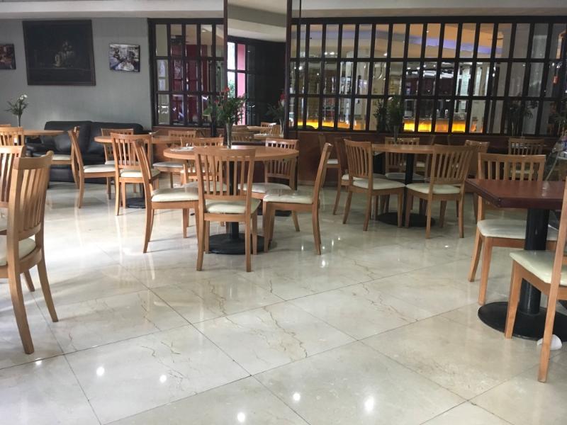 Ambassador Hotel 4*