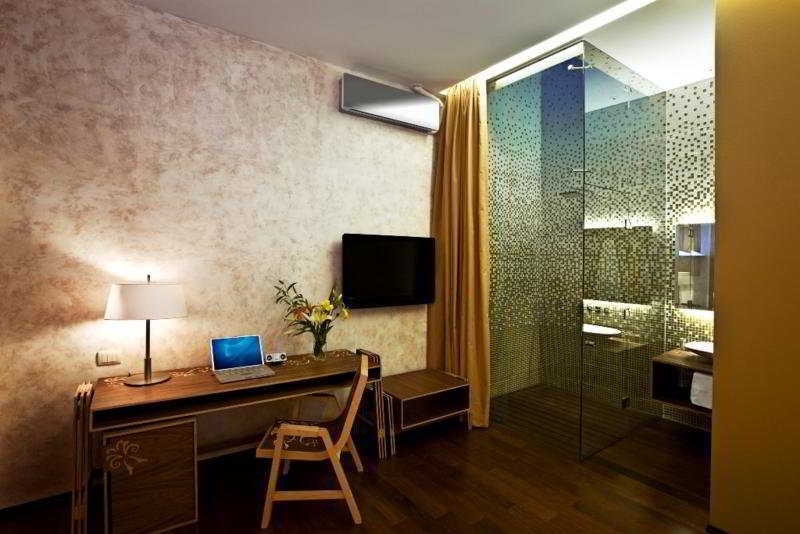 De Cortes Hotel