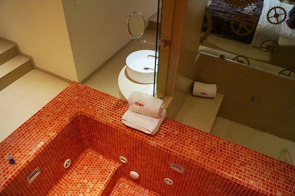 Kron Hotel 4*