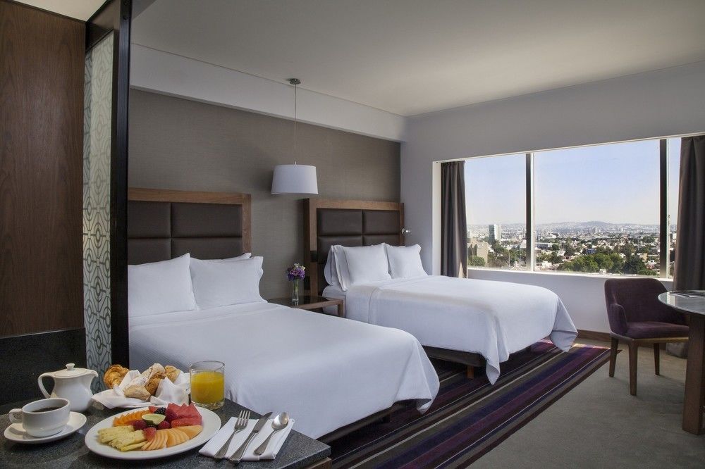 Hotel Fiesta Americana Toreo 5*