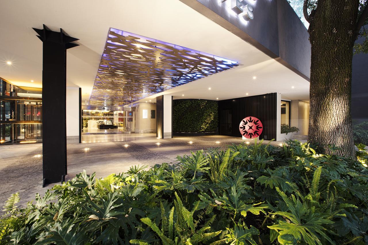 Krystal Grand Insurgentes
