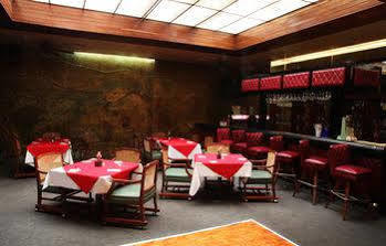 Reforma Avenue Hotel