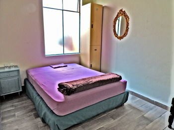 Hostel Capsule *