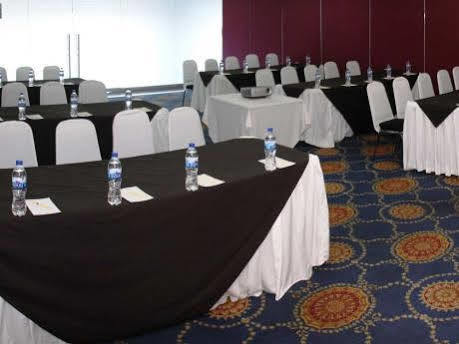 Doubletree By Hilton Airport Area 3* Mexico City