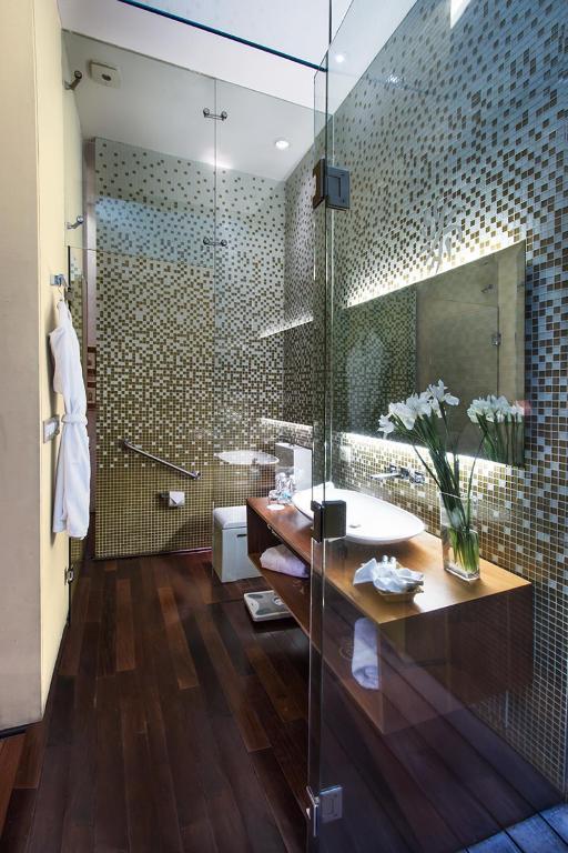 De Cortes Hotel 5*