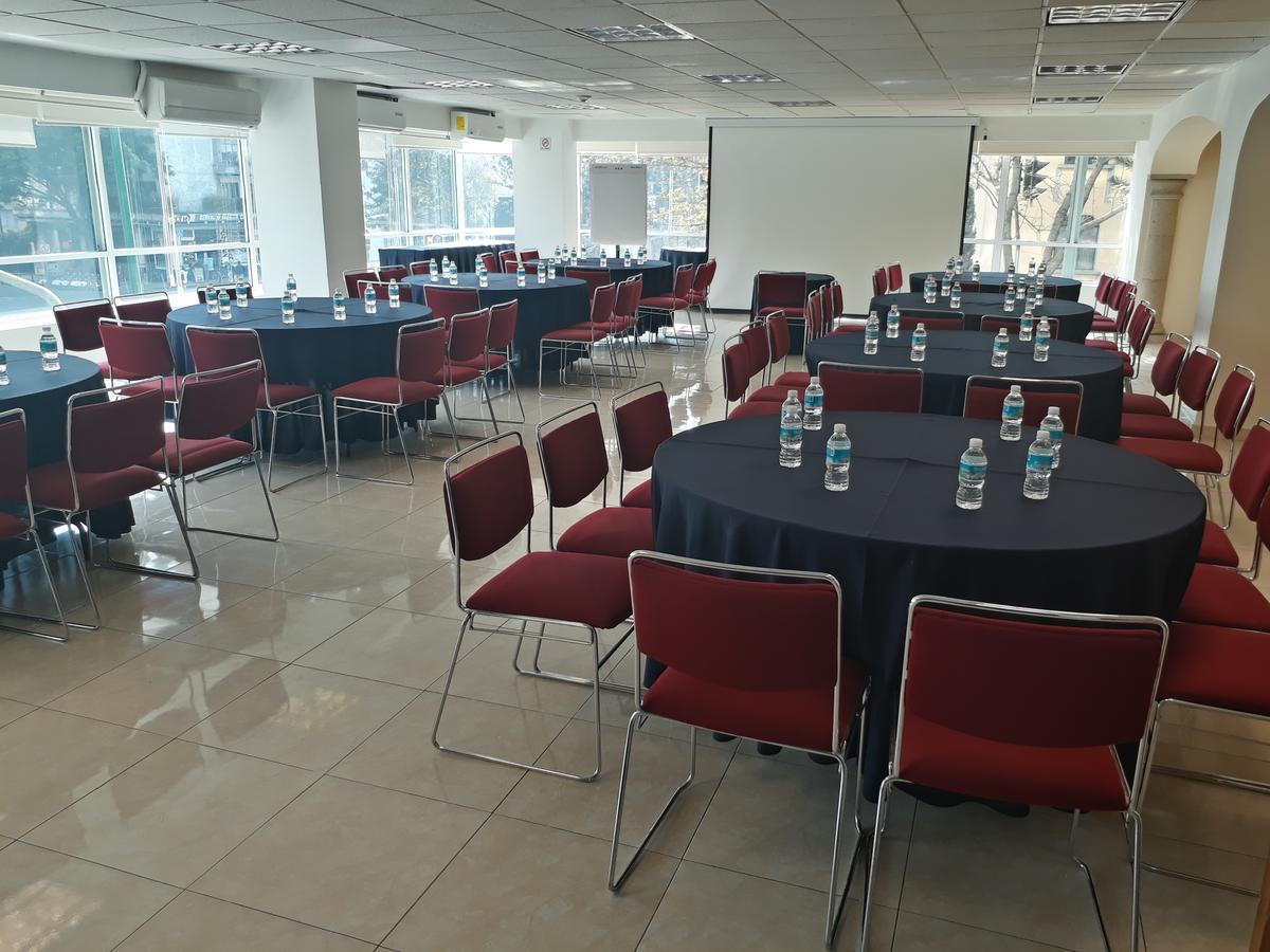 & Pf 4* Mexico City