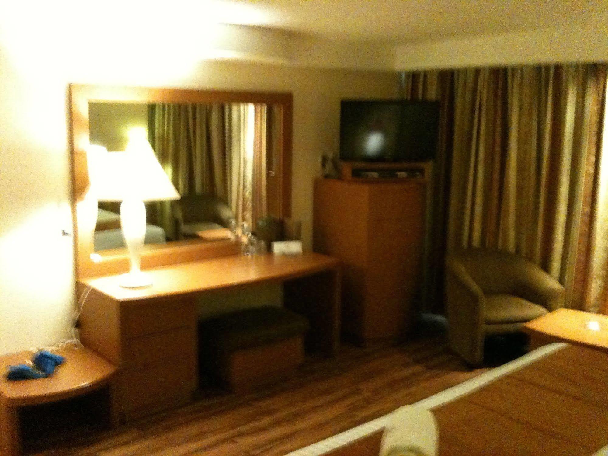 Mexicali 3*