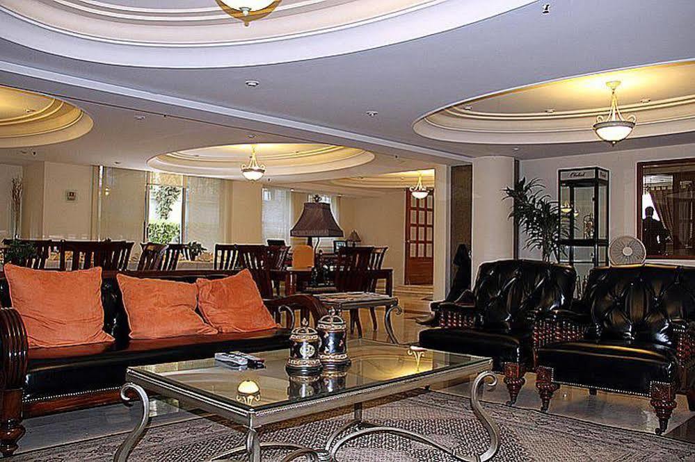 Obelisk Hotel