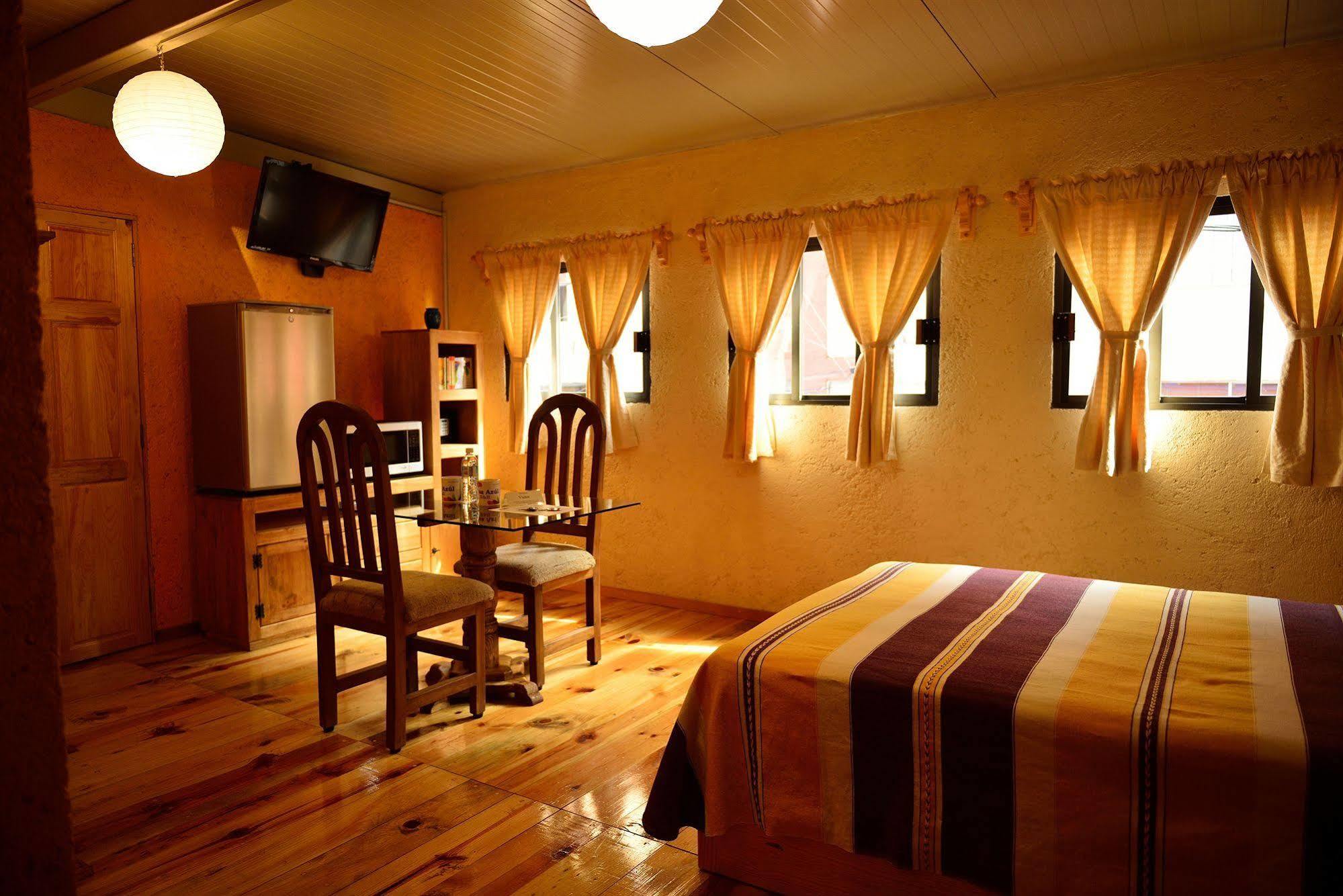 Mex Suites Casa Azúl Bed and breakfast 5*