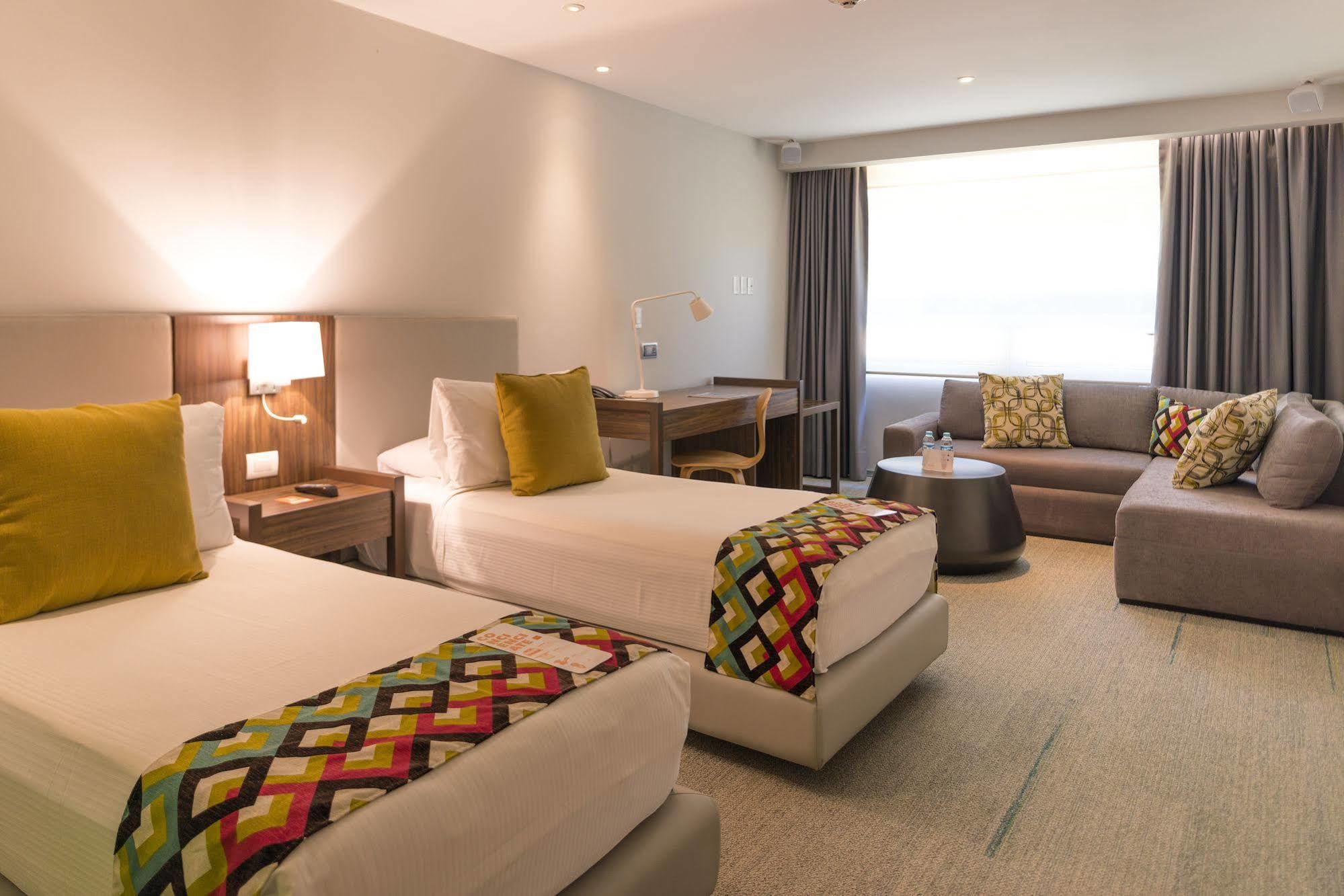 Mate Valentina Hotel 4*