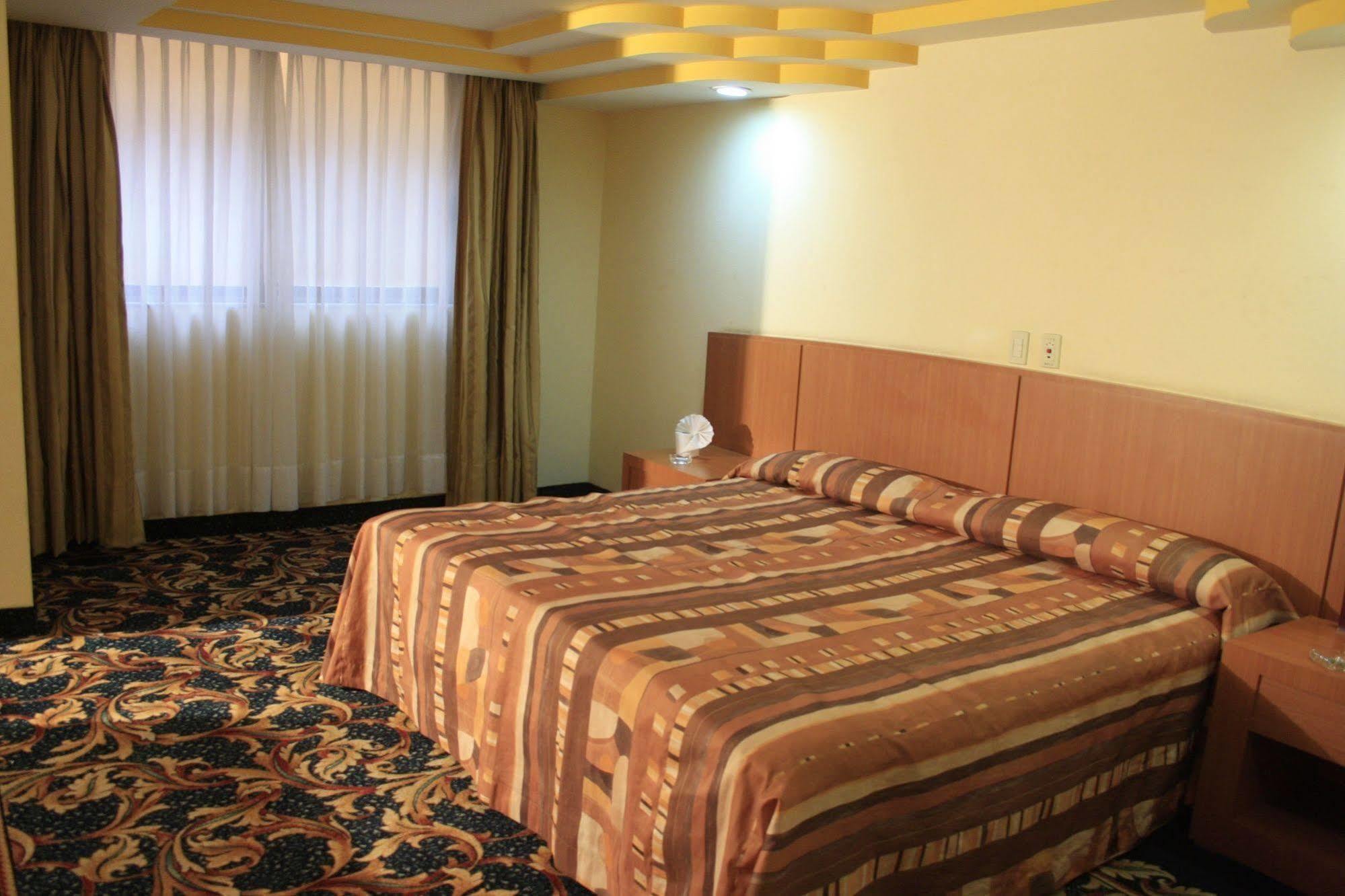 Hotel El Senador 3*