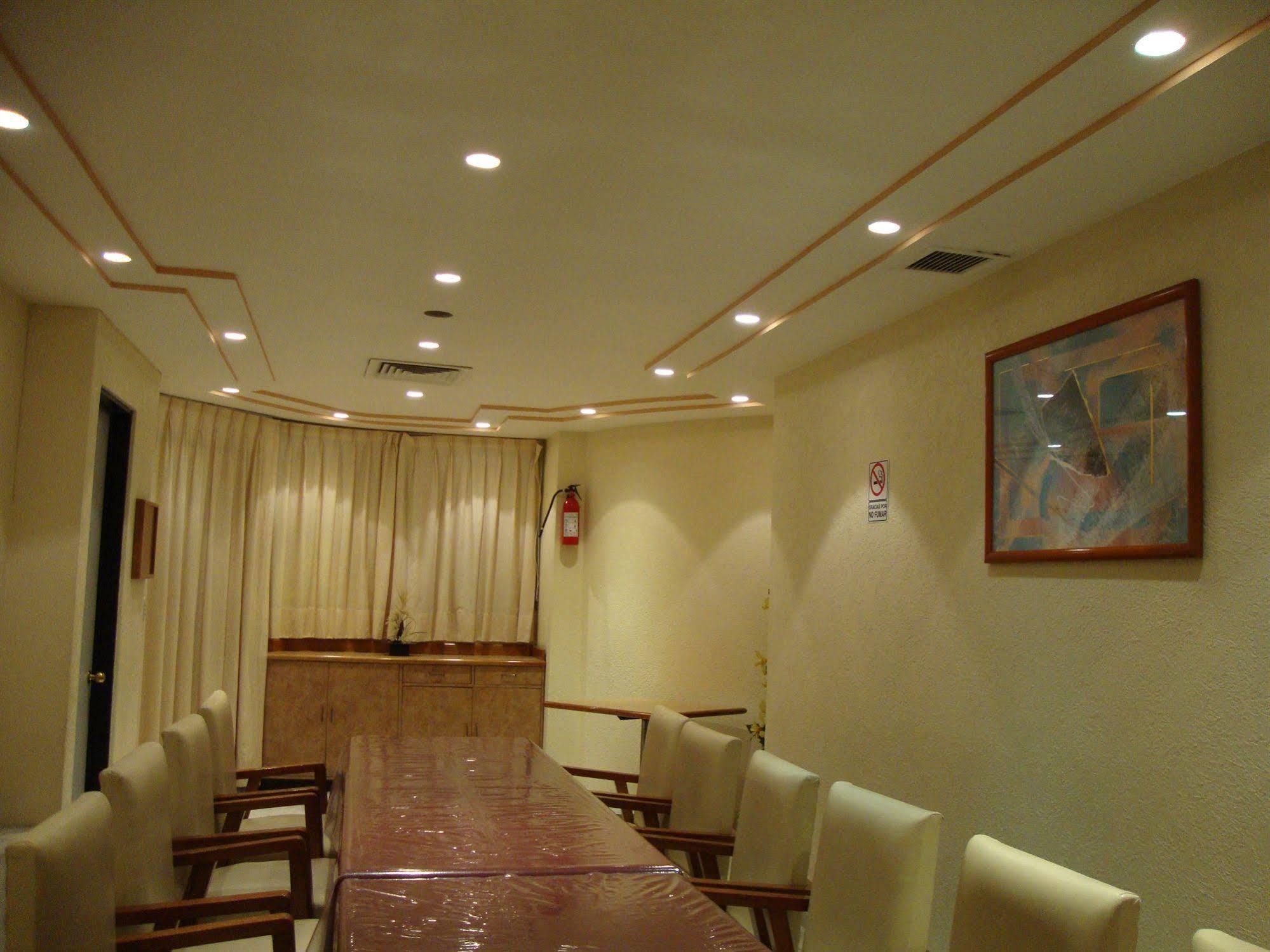 Hotel Express - Mexico Basilica, An Ihg