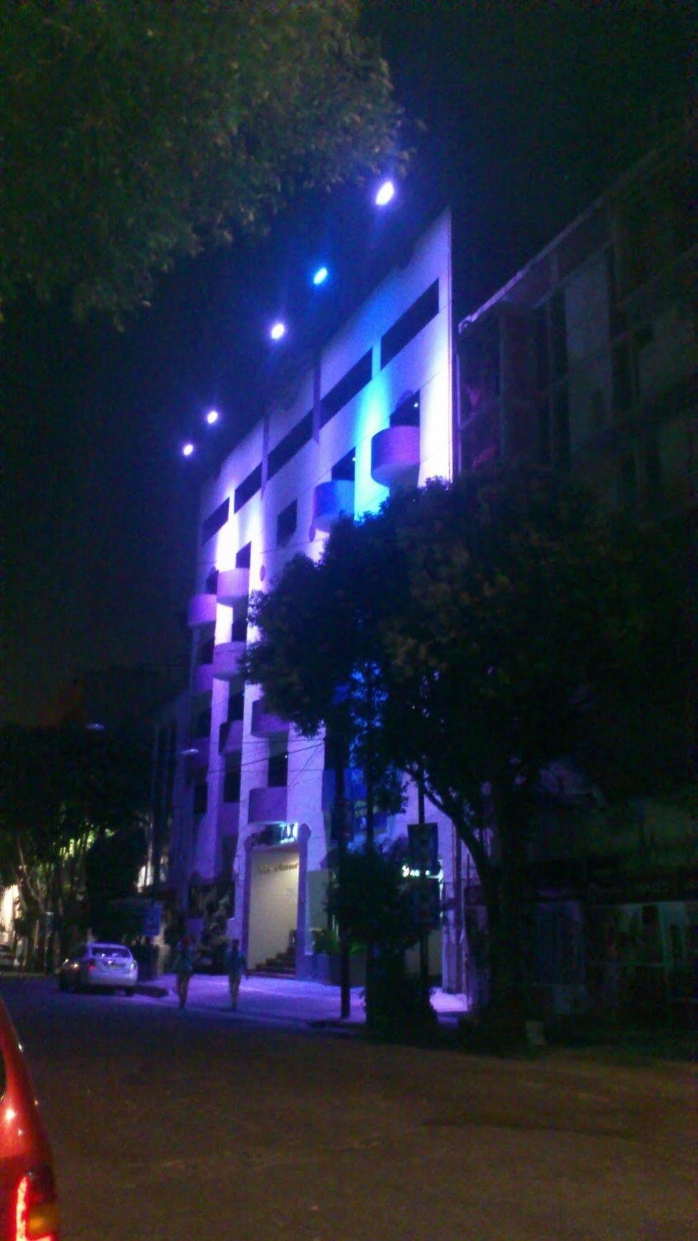 Max 3* México DF