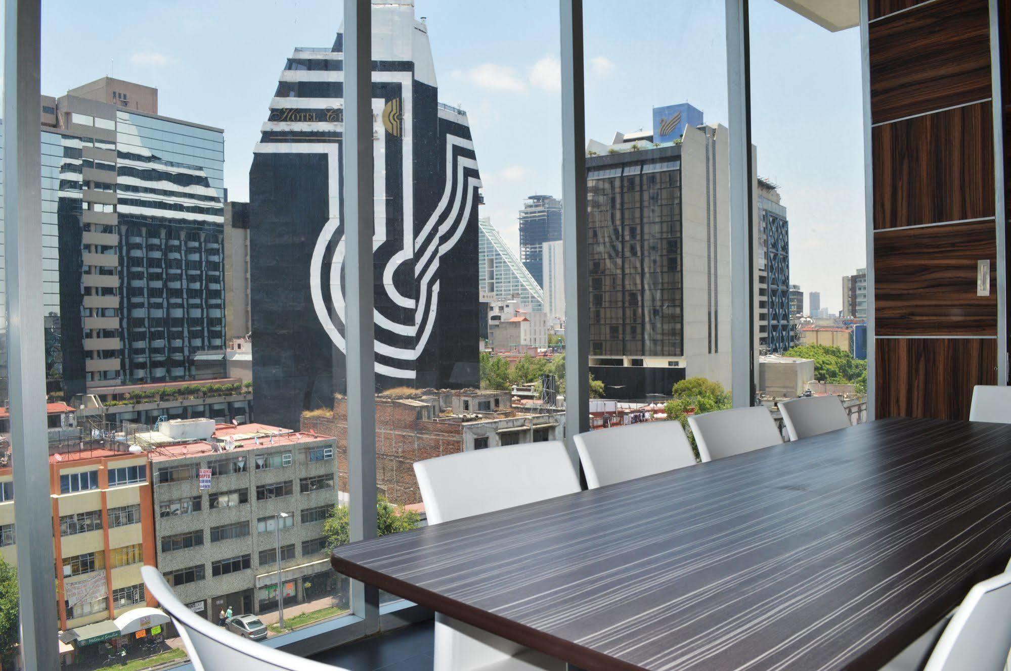 Block Hotel