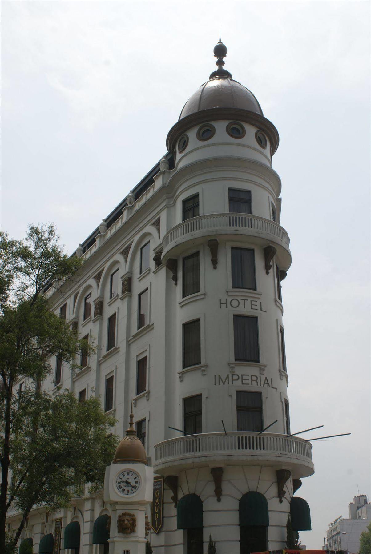 Imperial Reforma 4*