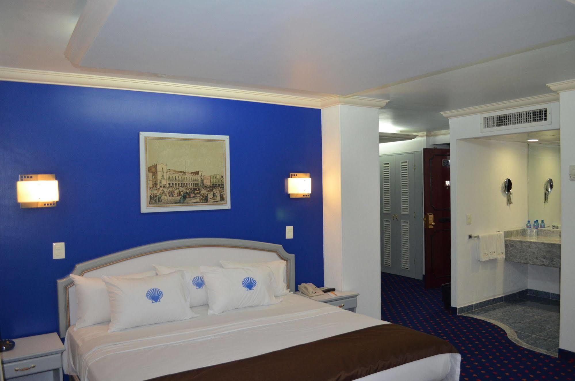 Estoril 3* Mexico City