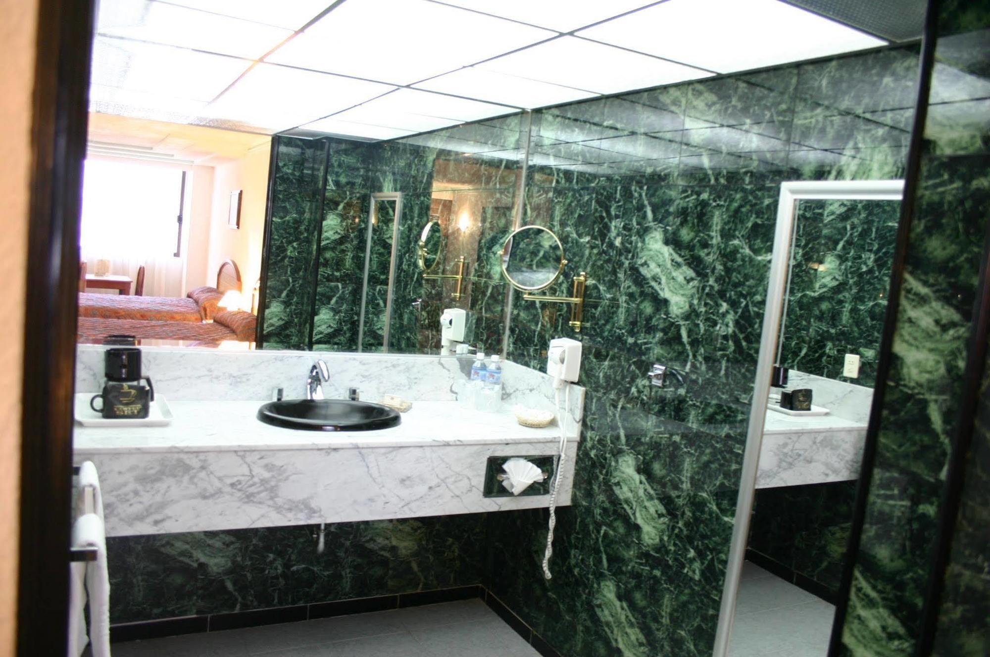 Hotel Estoril Mexico City