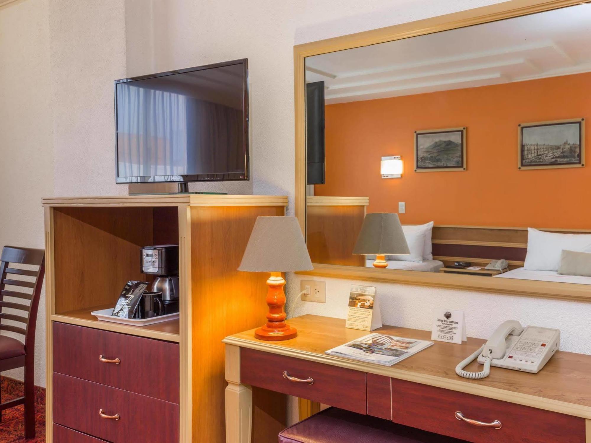 Estoril 3* Mexico City