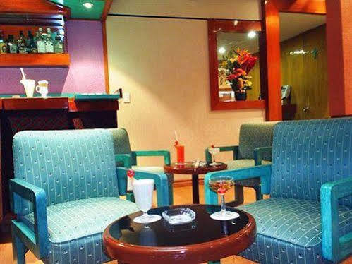 Hotel Segovia Regency 4*