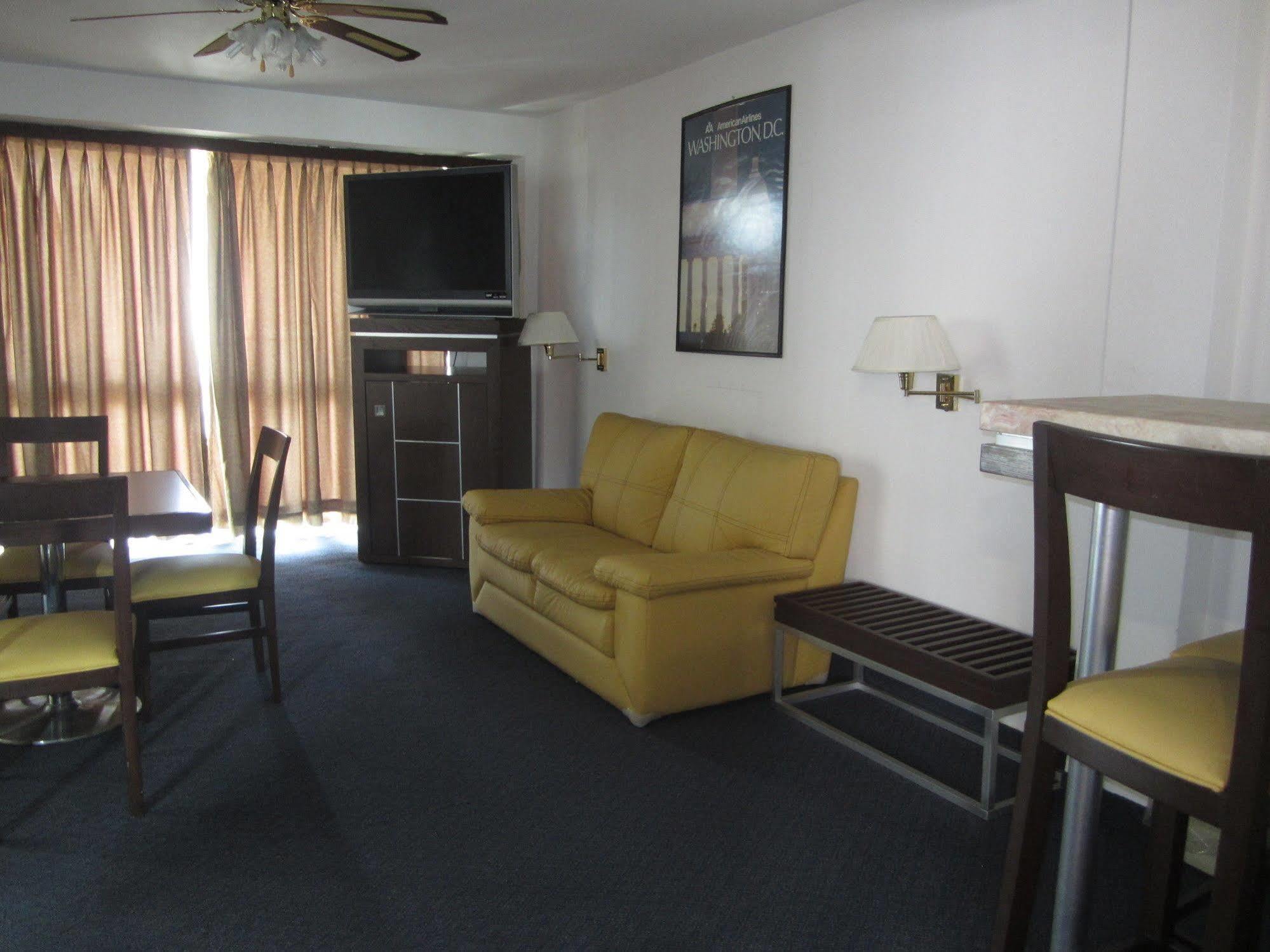Hotel Ambassador