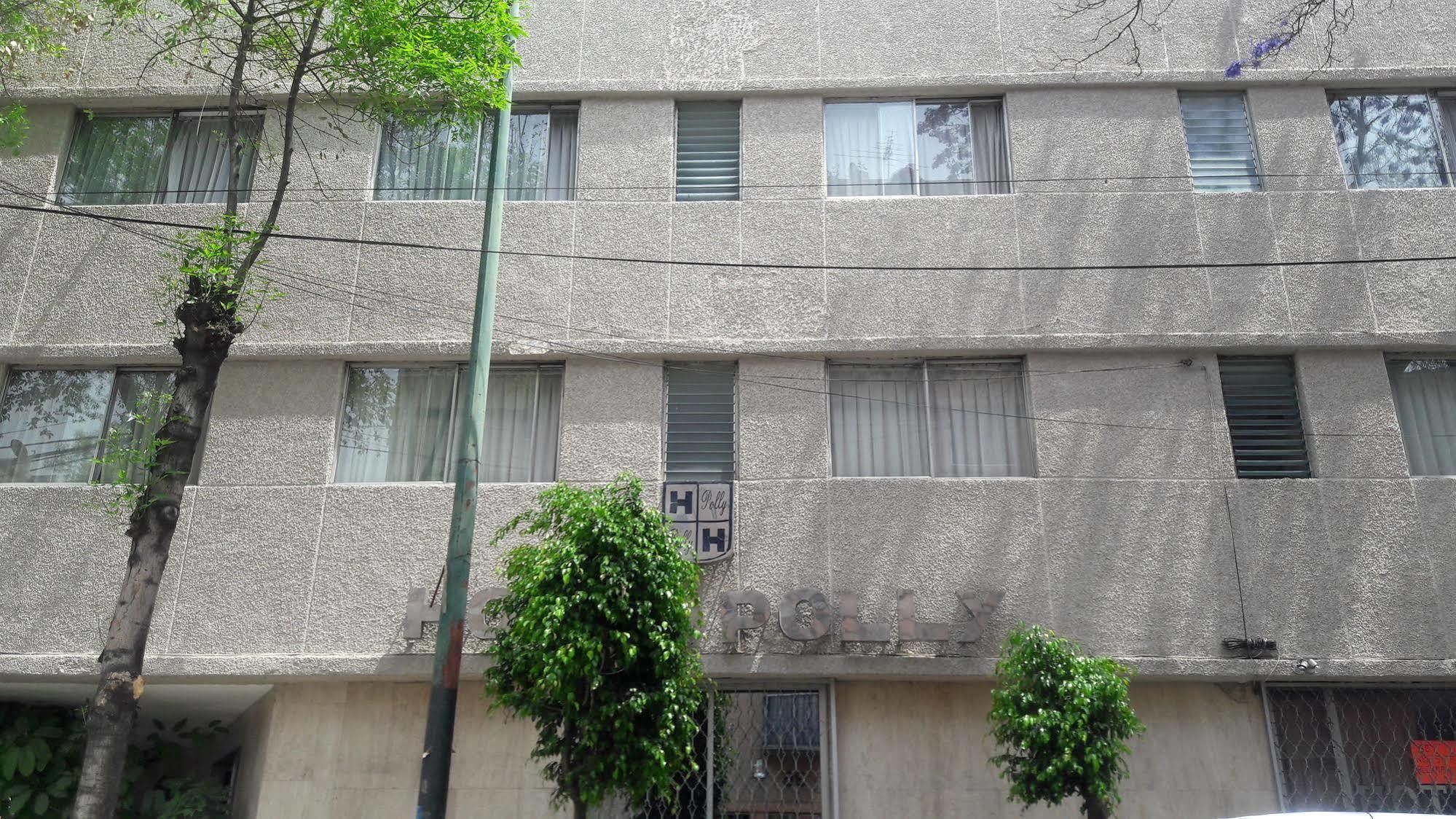 Hotel Polly