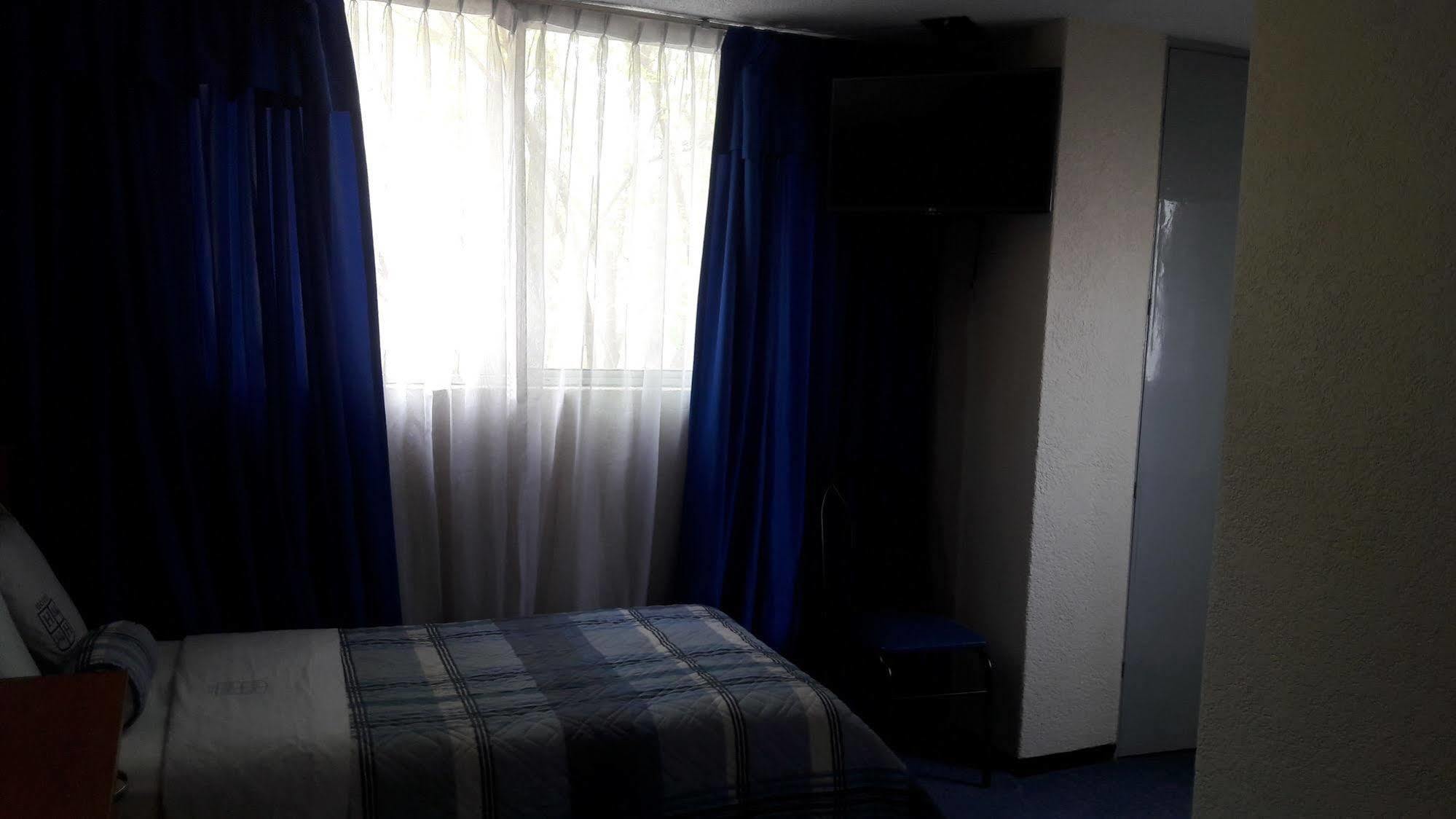 Hotel Polly 2*
