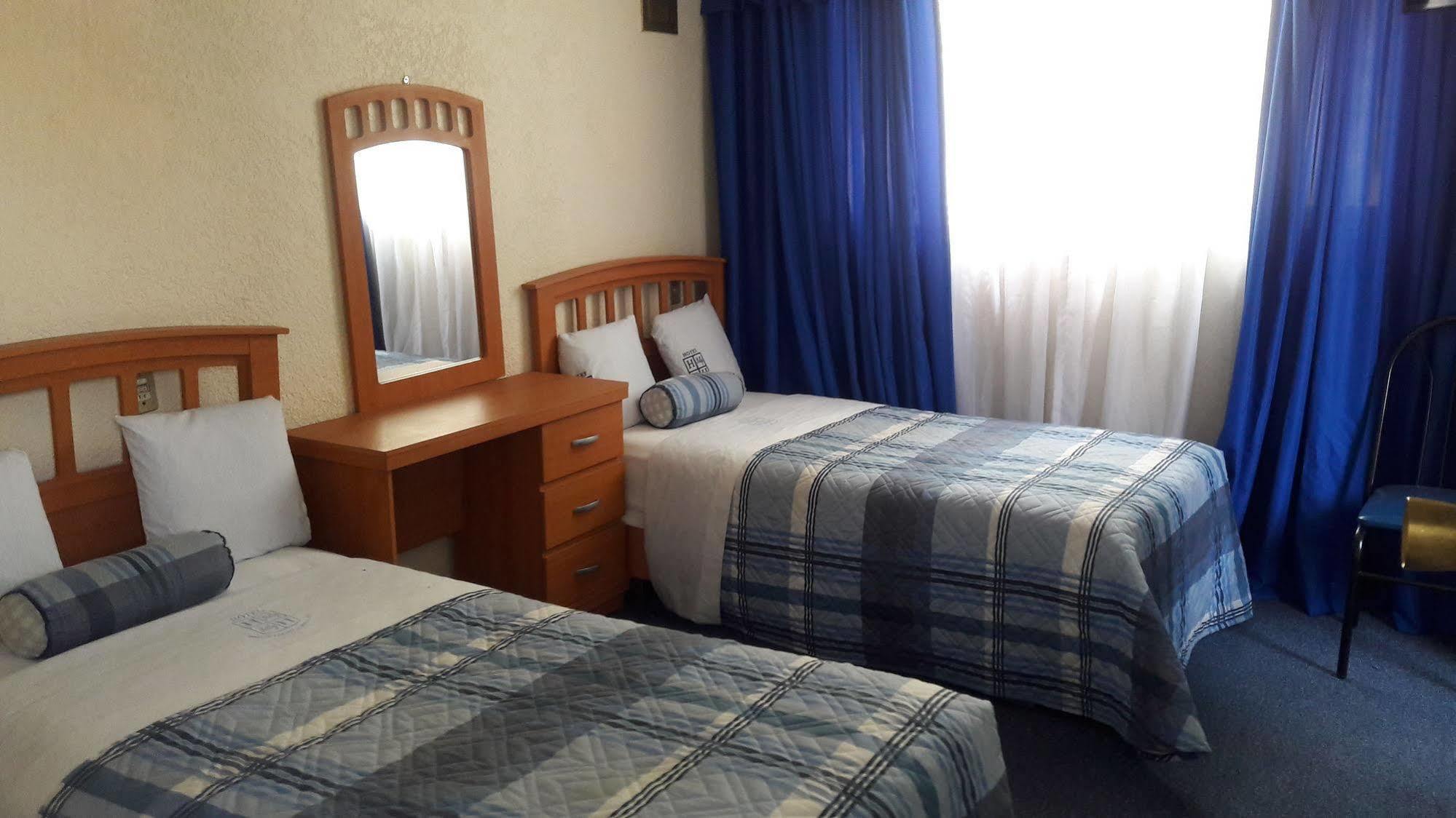 Polly Hotel 2*