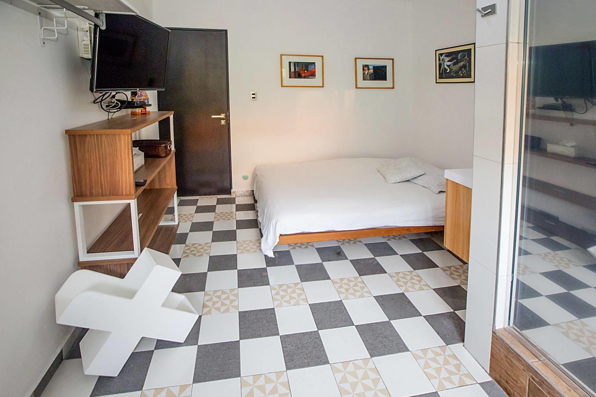 Hotel Condesa 3*