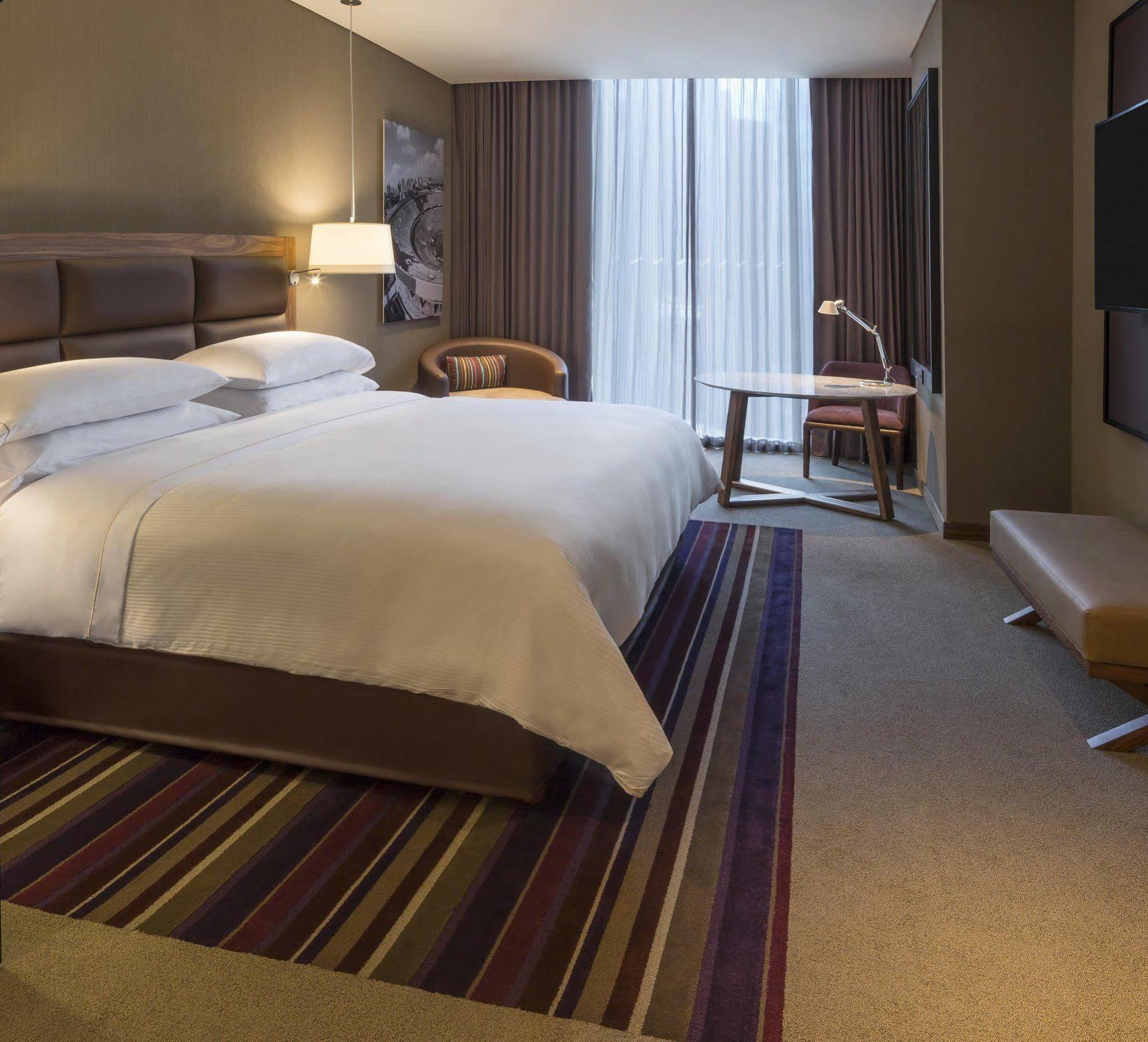 Hotel Fiesta Americana Toreo 5*