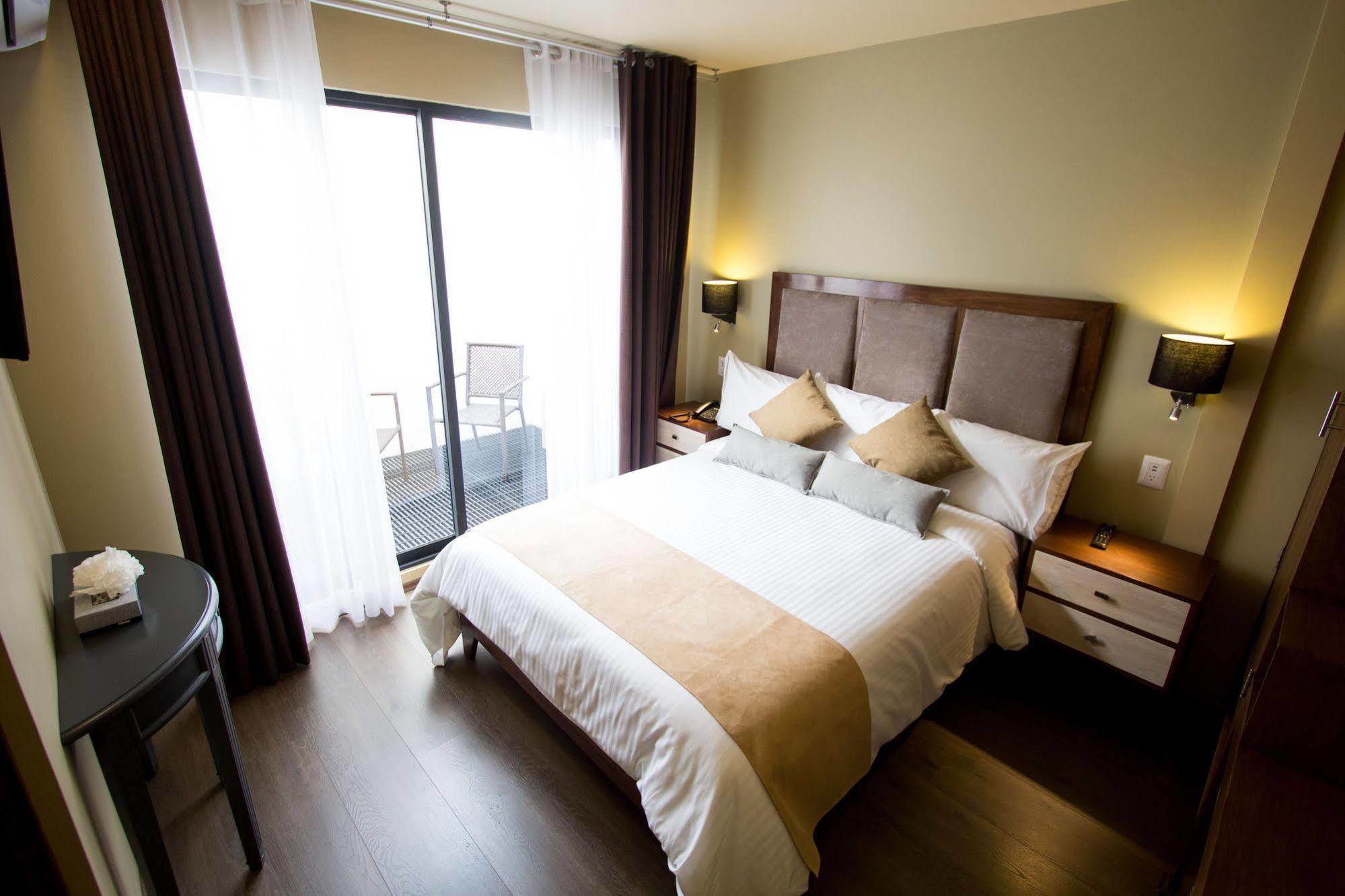 Suites Lerma Hotel 2*