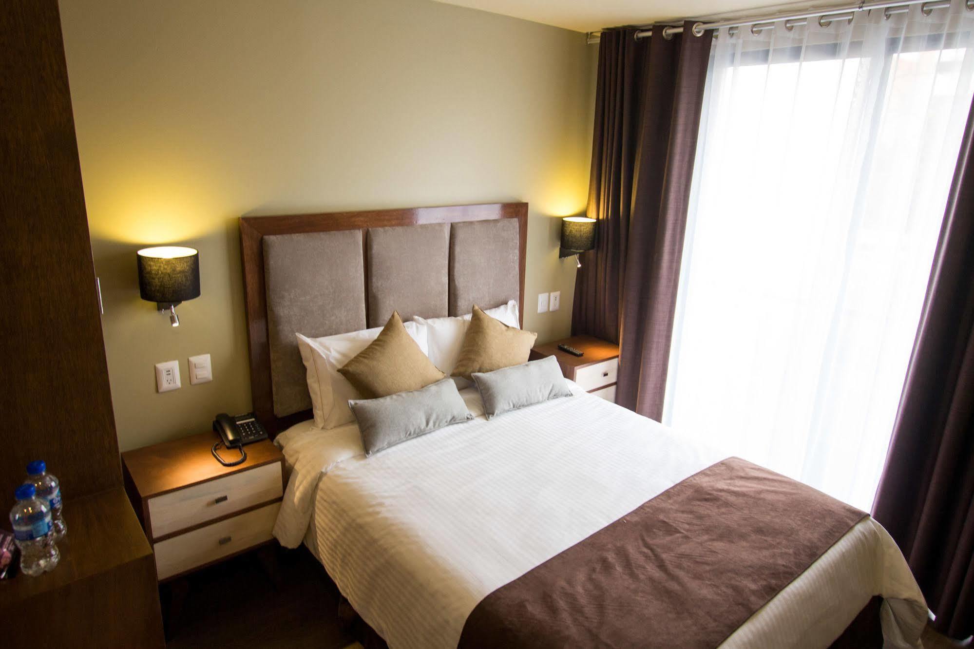 Hotel Suites Lerma 2*