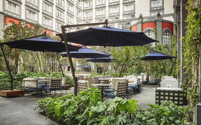 Four Seasons Hotel