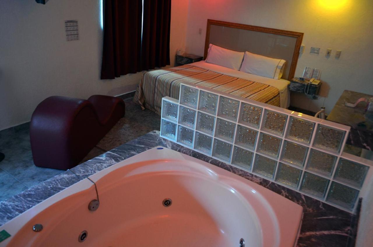 Hotel Santa Cruz *