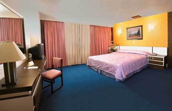Segovia Regency Mexico City
