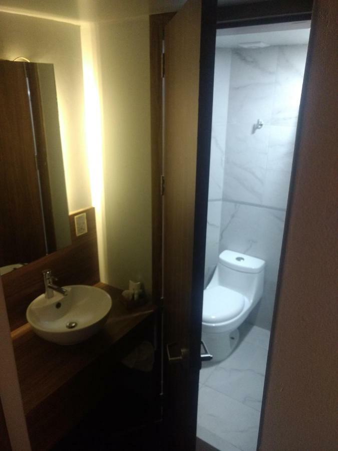 Hotel Block