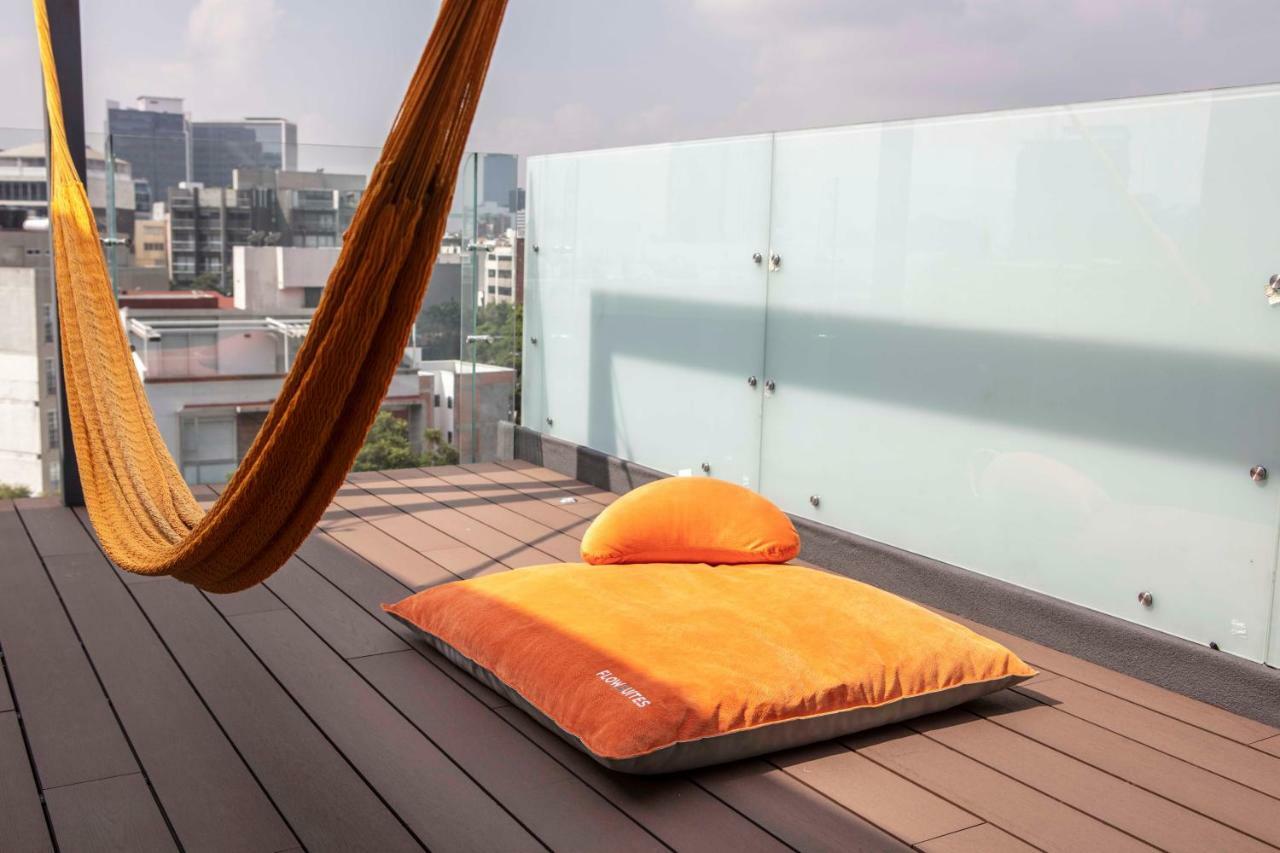 Flowsuites Wtc Aparthotel