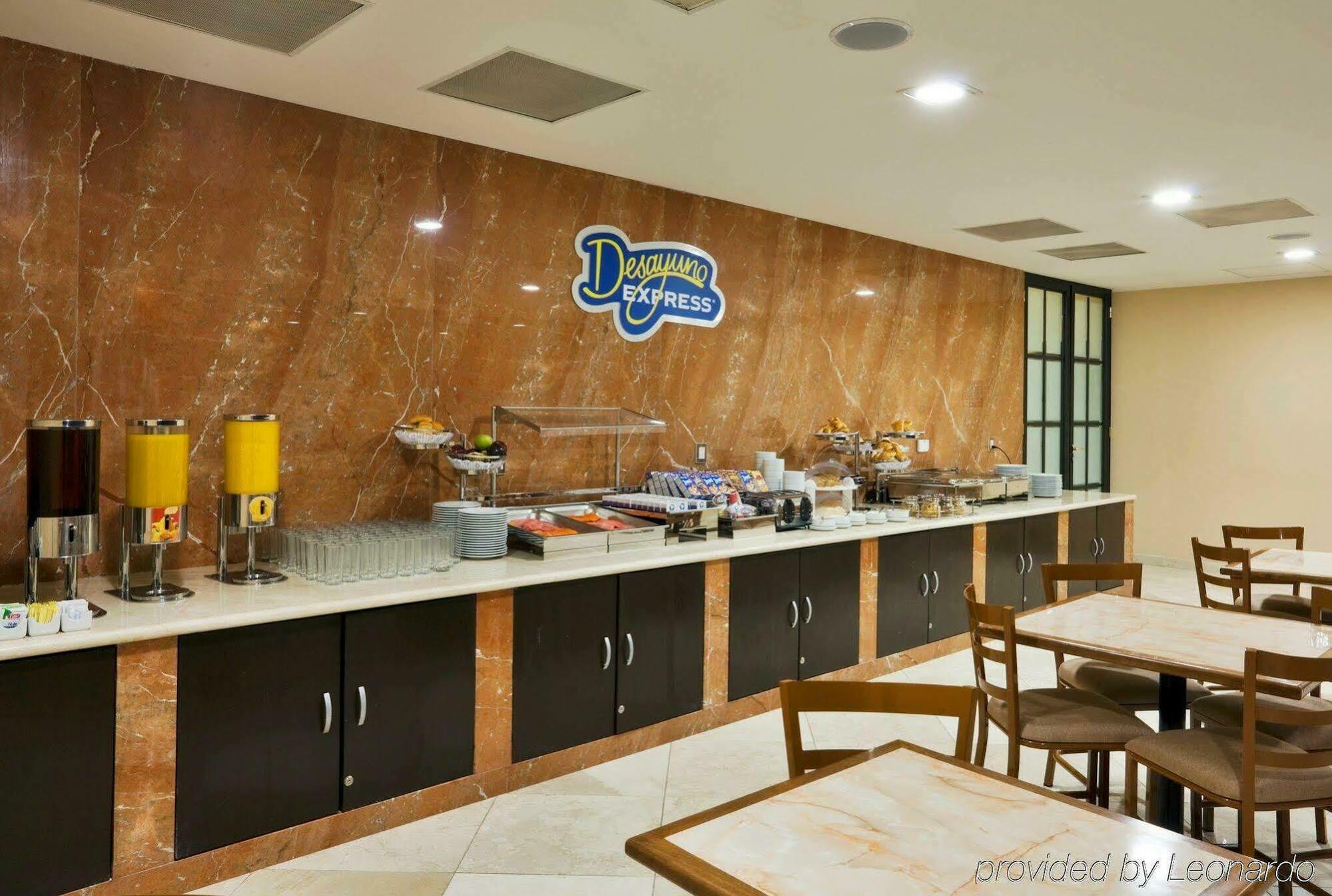 Express Santa Fe By Ihg Hotel 4*