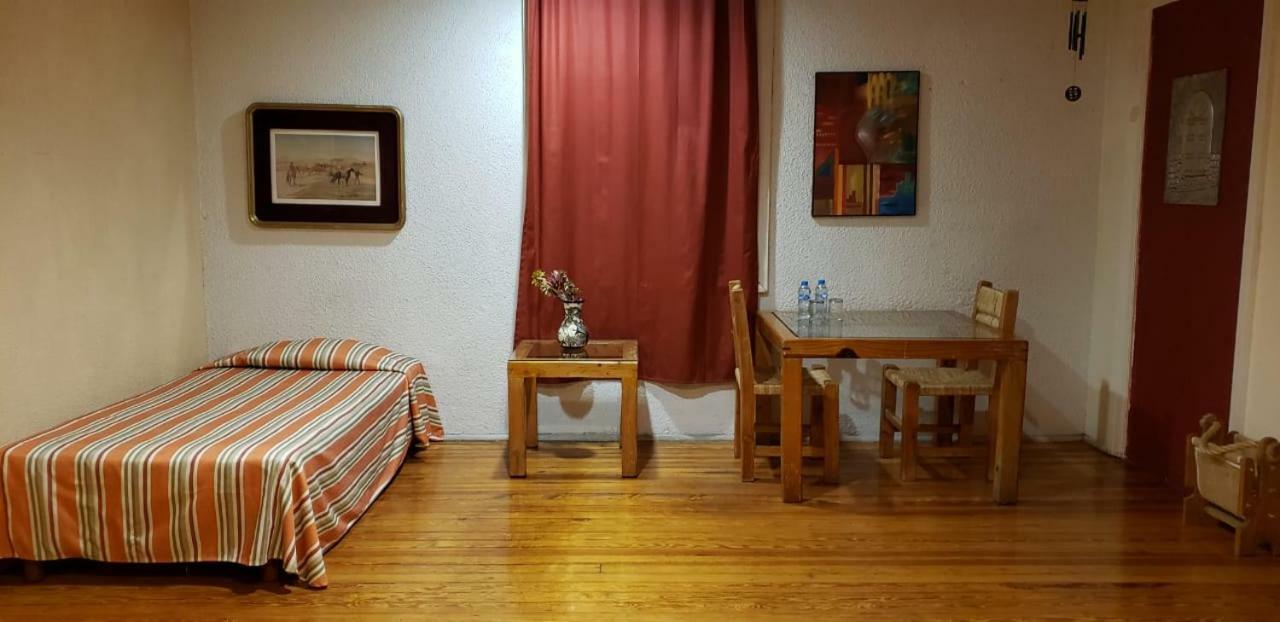 Guest house Anys Hostal 2*