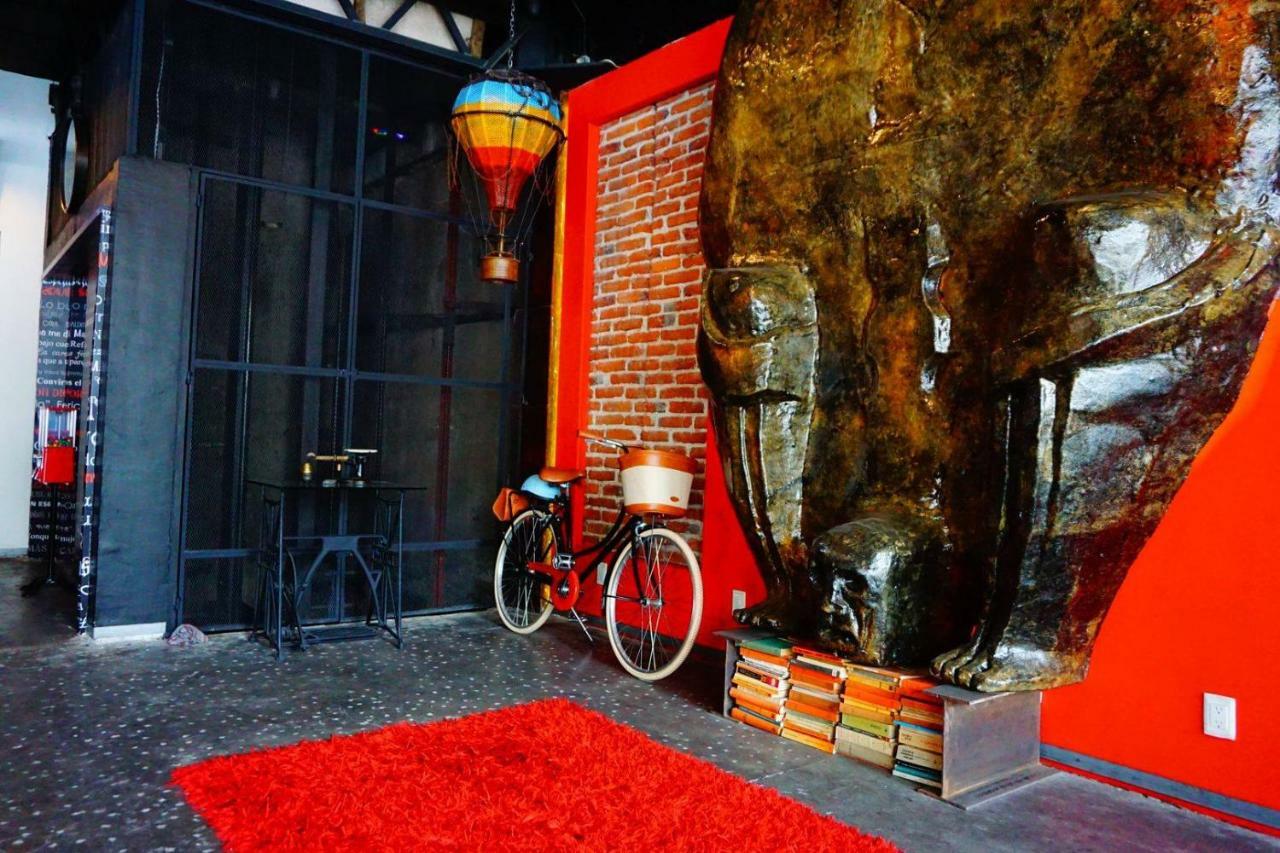 Black Boutique