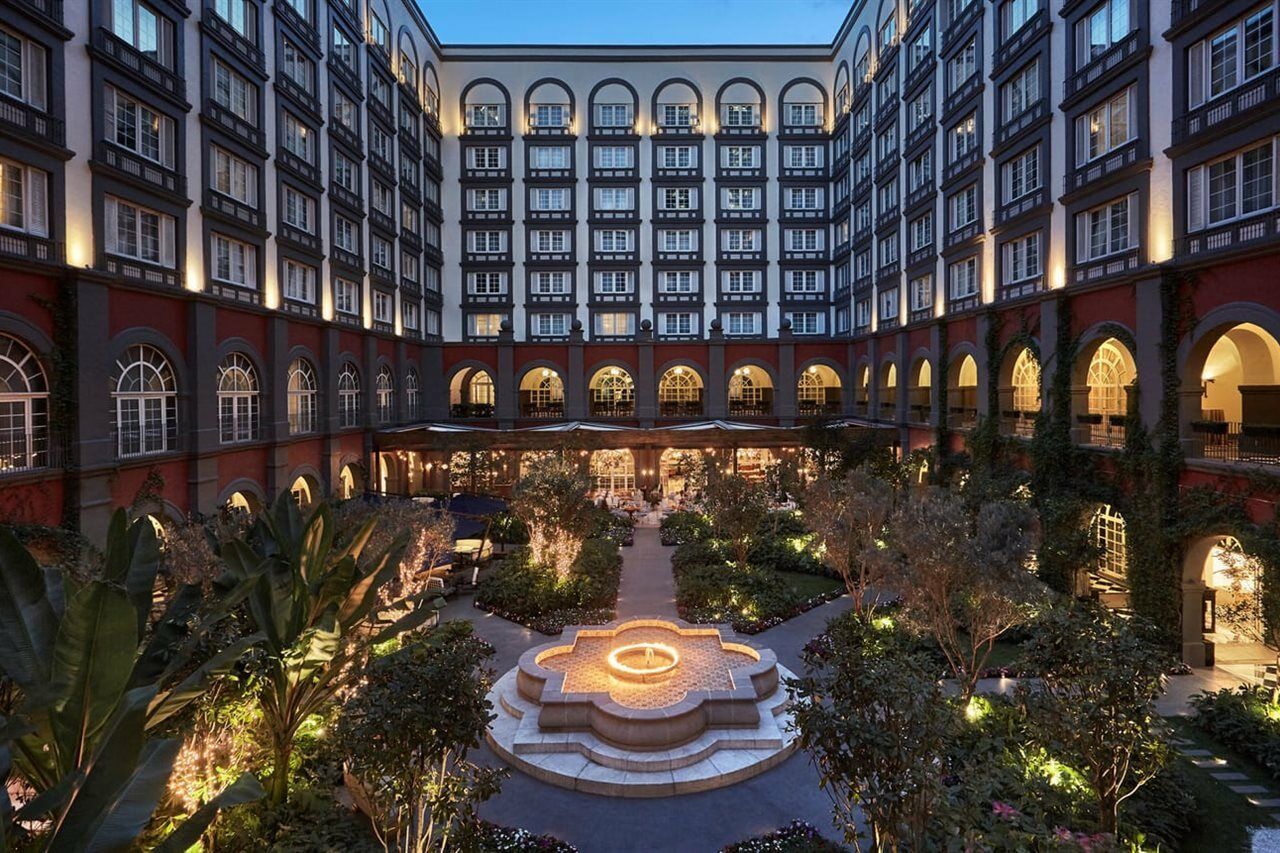 Four Seasons 5*