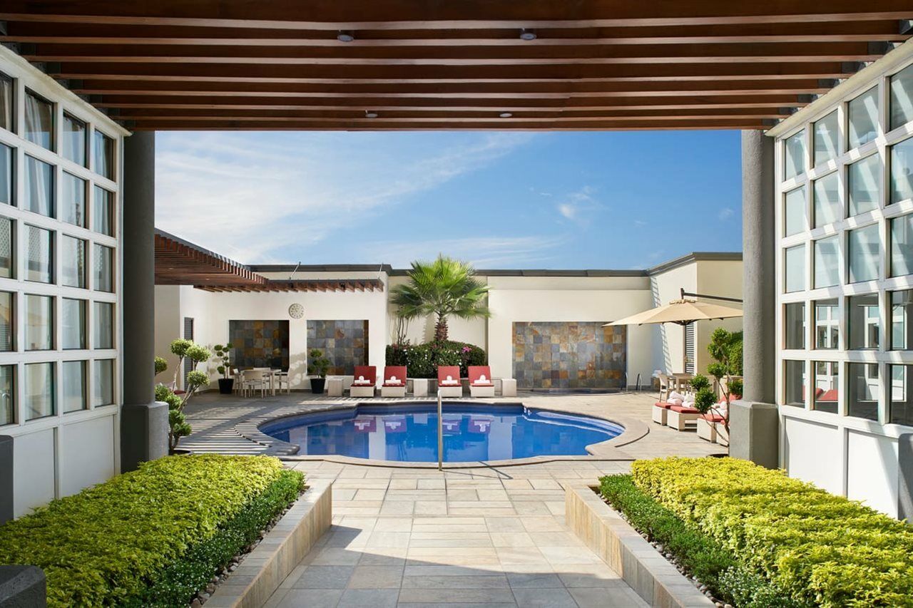 Four Seasons 5*