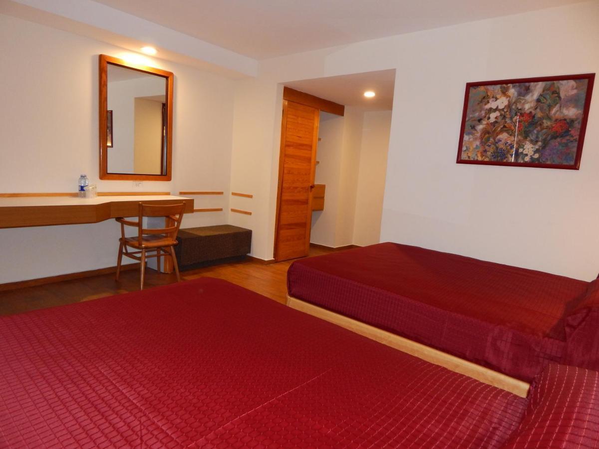 Hotel El Salvador Mexico City
