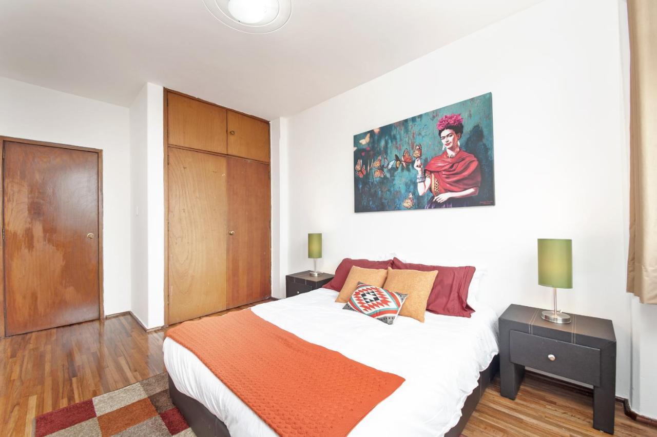 Roma Sur With Balcony - Family Friendly *