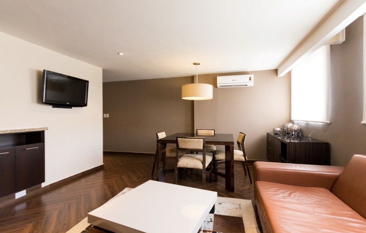 Apartahotel The Place Corporate 4*